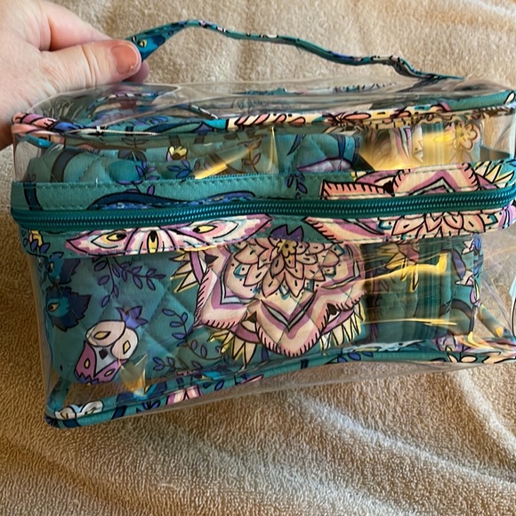 Vera Bradley 3-Piece Cosmetic Set NWT - Picture 3 of 16